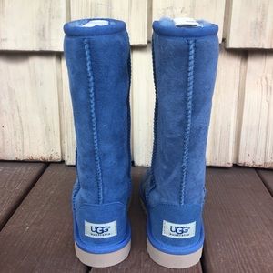 BRAND NEW!!! Tall Classic Bluejay Kids Uggs
